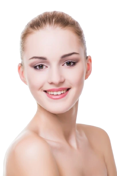 Γυναίκα που χαμογελάει με υγιές δέρμα, αντιπροσωπεύοντας τις υπηρεσίες Αισθητικής Δερματολογίας Θεσσαλονίκη, όπως Hydrafacial, Vampire Therapy, Υαλουρονικό Οξύ και Laser Αποτρίχωση.